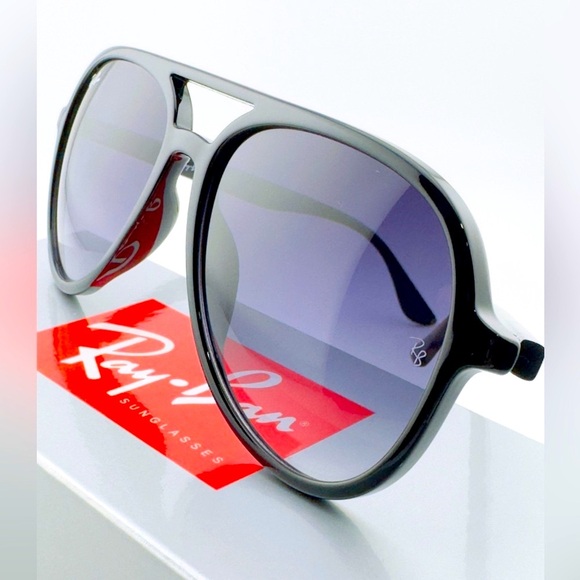 Ray-Ban Sunglasses RB4376 Pilot High bridge Black Frame Gray Gradient Lenses